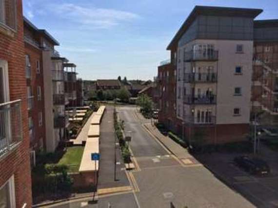 2 bedroom Flat to re...